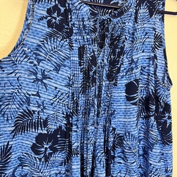 a.n.a New Approach tropical dress in blue Large palm  leafs - Picture 4 of 9